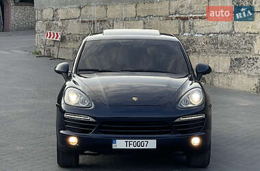 Внедорожник / Кроссовер Porsche Cayenne 2012 в Тернополе