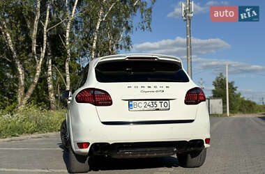 Внедорожник / Кроссовер Porsche Cayenne 2010 в 
