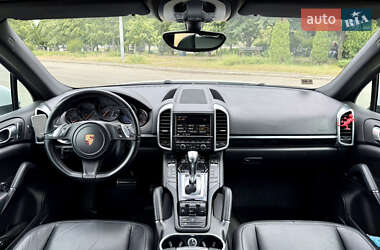 Внедорожник / Кроссовер Porsche Cayenne 2013 в 