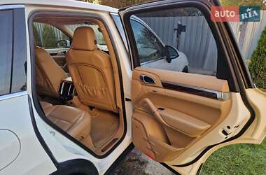 Внедорожник / Кроссовер Porsche Cayenne 2010 в 
