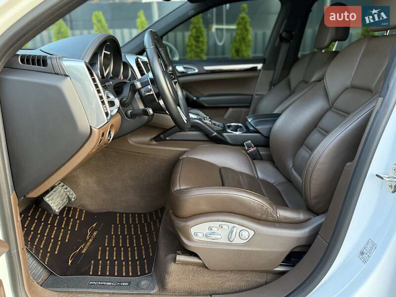 Позашляховик / Кросовер Porsche Cayenne 2016 в Одесі фото 10 Позашляховик / Кросовер Porsche Cayenne 2016 в Одесі