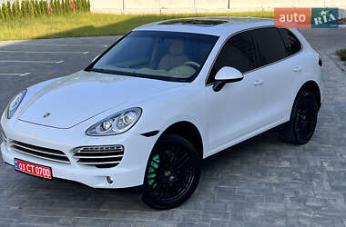 Внедорожник / Кроссовер Porsche Cayenne 2014 в 