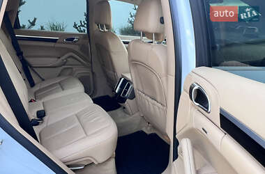 Внедорожник / Кроссовер Porsche Cayenne 2014 в 