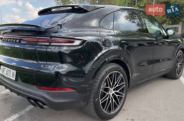 Внедорожник / Кроссовер Porsche Cayenne 2023 в 