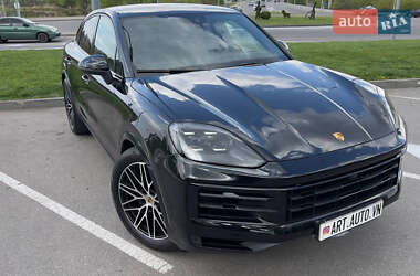 Внедорожник / Кроссовер Porsche Cayenne 2023 в 
