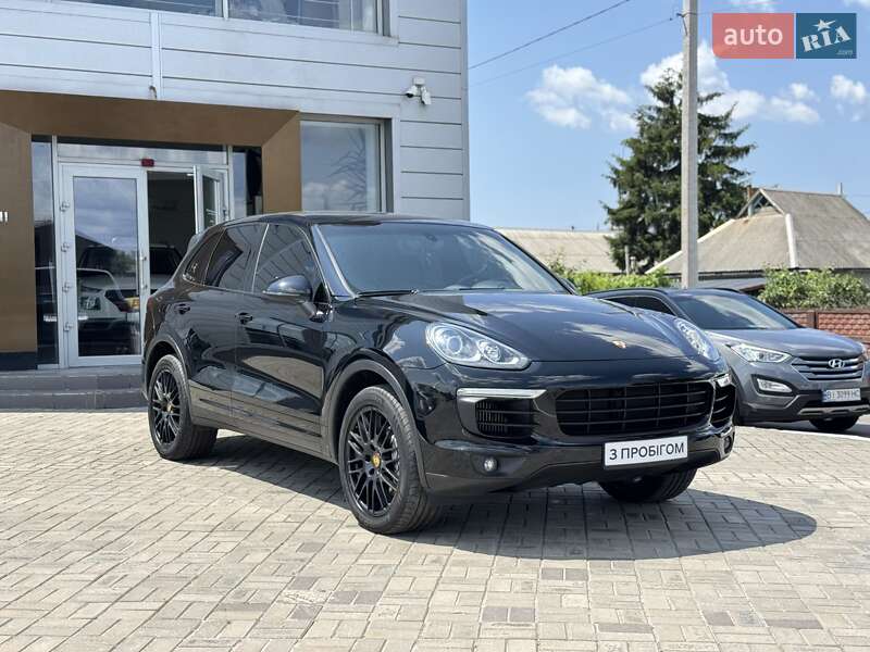 Внедорожник / Кроссовер Porsche Cayenne 2016 в Кременчуге