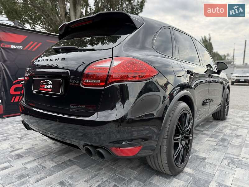 Внедорожник / Кроссовер Porsche Cayenne 2012 в Днепре