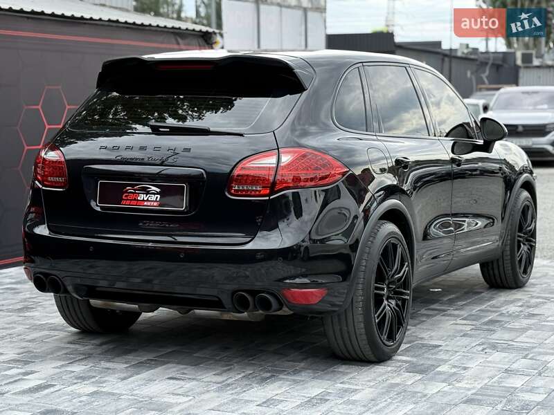 Внедорожник / Кроссовер Porsche Cayenne 2012 в Днепре