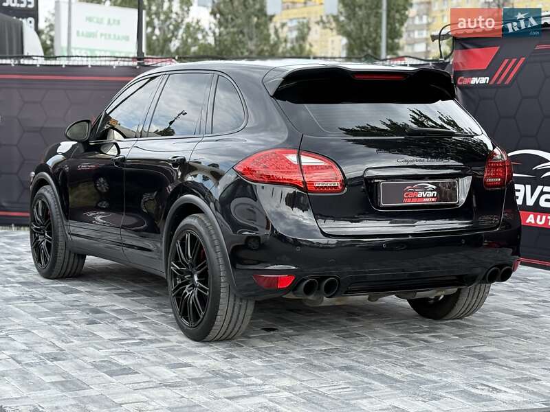 Внедорожник / Кроссовер Porsche Cayenne 2012 в Днепре