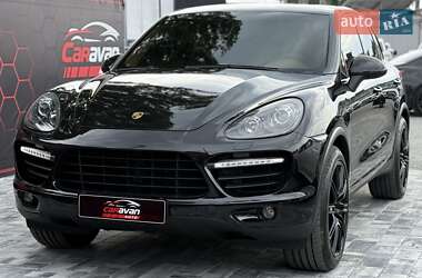 Внедорожник / Кроссовер Porsche Cayenne 2012 в 