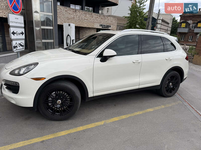 Внедорожник / Кроссовер Porsche Cayenne 2011 в Днепре