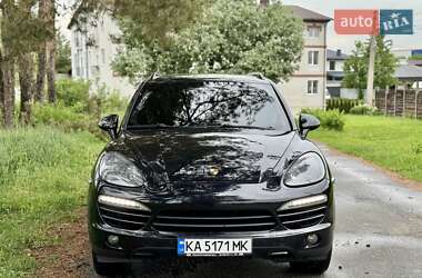 Внедорожник / Кроссовер Porsche Cayenne 2012 в 