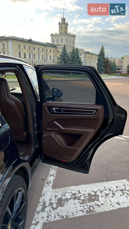 Внедорожник / Кроссовер Porsche Cayenne 2018 в Хмельницком фото 18 Внедорожник / Кроссовер Porsche Cayenne 2018 в Хмельницком