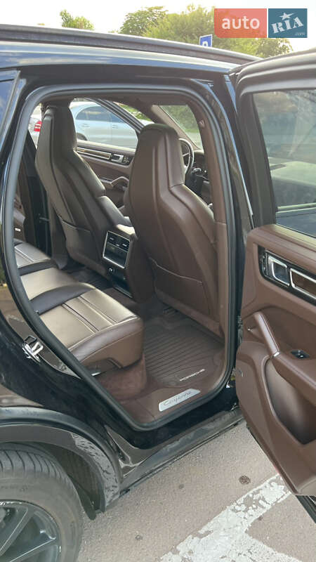 Внедорожник / Кроссовер Porsche Cayenne 2018 в Хмельницком фото 20 Внедорожник / Кроссовер Porsche Cayenne 2018 в Хмельницком