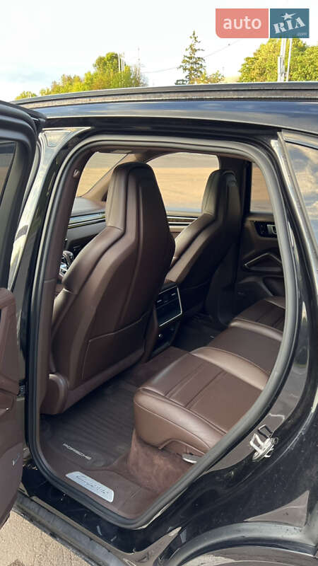 Внедорожник / Кроссовер Porsche Cayenne 2018 в Хмельницком фото 25 Внедорожник / Кроссовер Porsche Cayenne 2018 в Хмельницком
