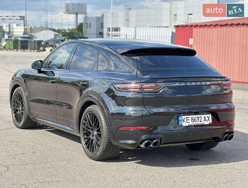 Внедорожник / Кроссовер Porsche Cayenne 2019 в Киеве