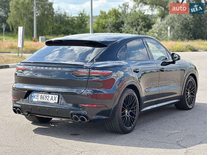 Внедорожник / Кроссовер Porsche Cayenne 2019 в Киеве