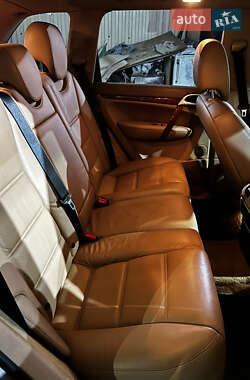 Позашляховик / Кросовер Porsche Cayenne 2007 в 