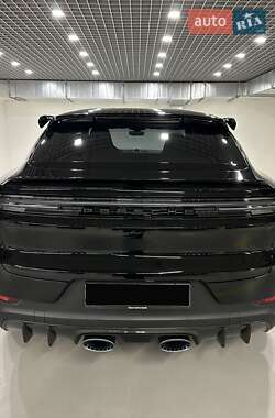 Позашляховик / Кросовер Porsche Cayenne 2024 в 