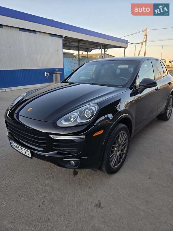 Внедорожник / Кроссовер Porsche Cayenne 2016 в Одессе