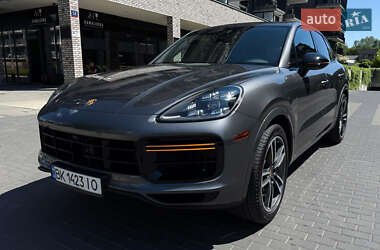 Внедорожник / Кроссовер Porsche Cayenne 2023 в Ровно
