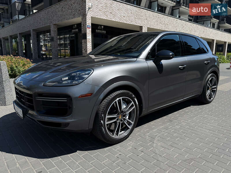 Внедорожник / Кроссовер Porsche Cayenne 2023 в Ровно