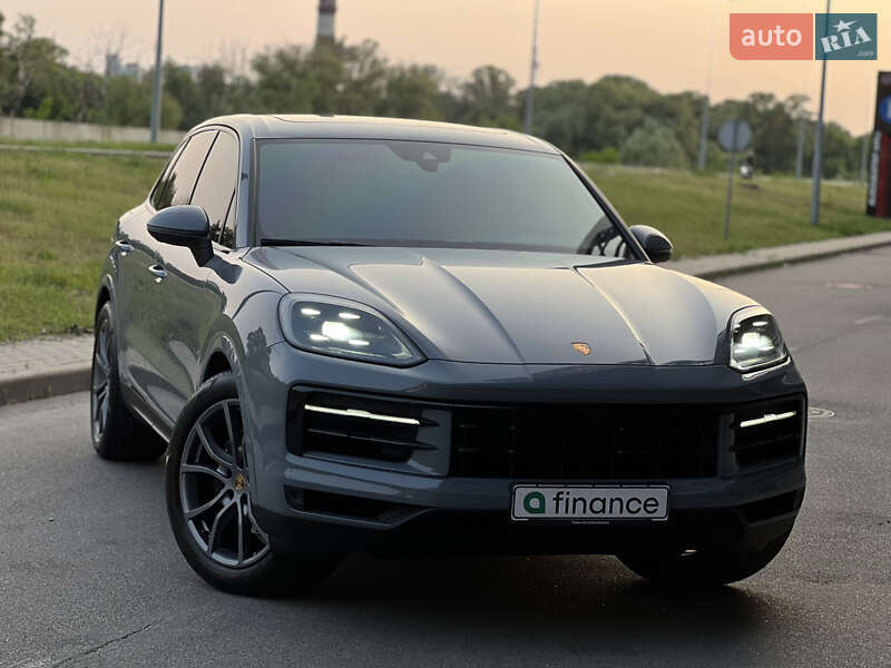 Внедорожник / Кроссовер Porsche Cayenne 2024 в Киеве