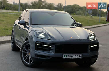 Внедорожник / Кроссовер Porsche Cayenne 2024 в 