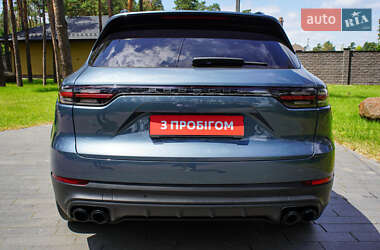 Внедорожник / Кроссовер Porsche Cayenne 2019 в 