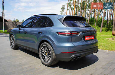 Внедорожник / Кроссовер Porsche Cayenne 2019 в 