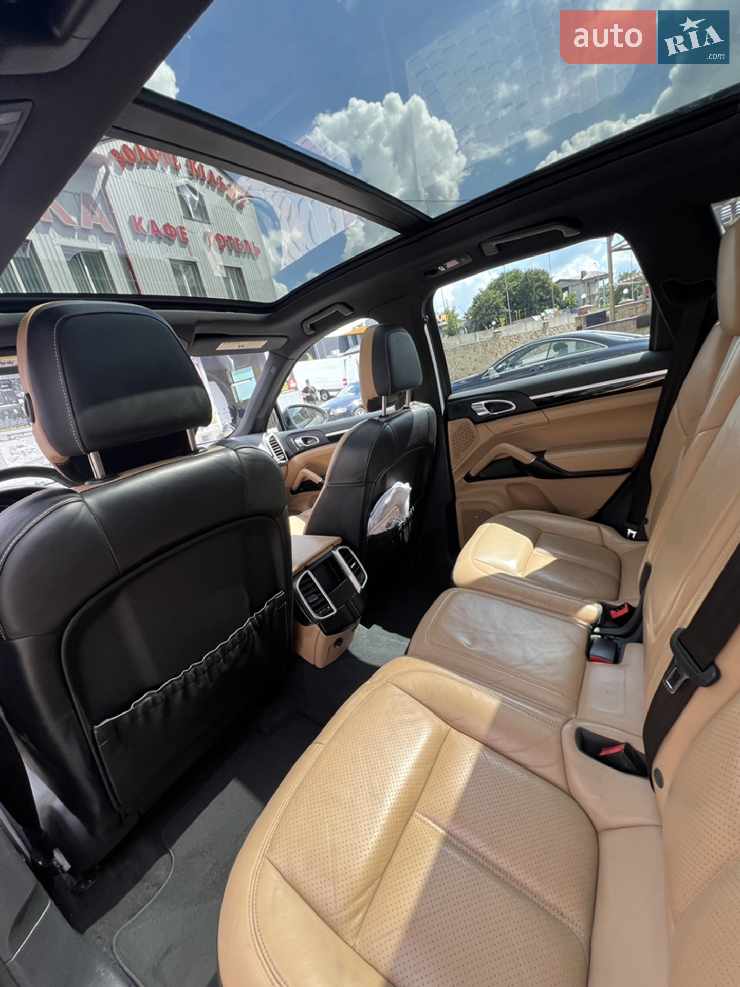 2016 Porsche Cayenne - мініатюра 12