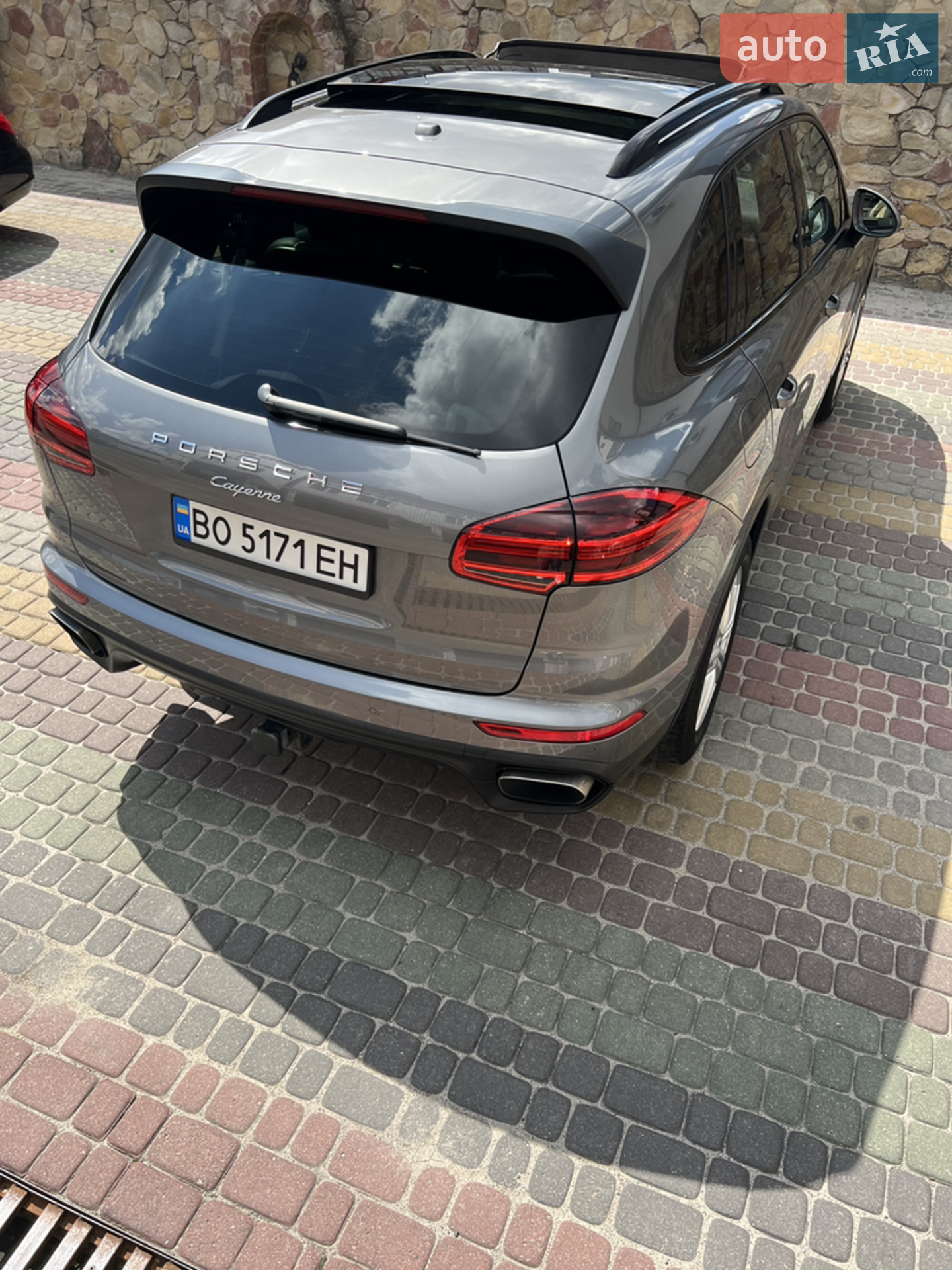 2016 Porsche Cayenne - мініатюра 22