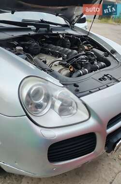 Позашляховик / Кросовер Porsche Cayenne 2003 в 