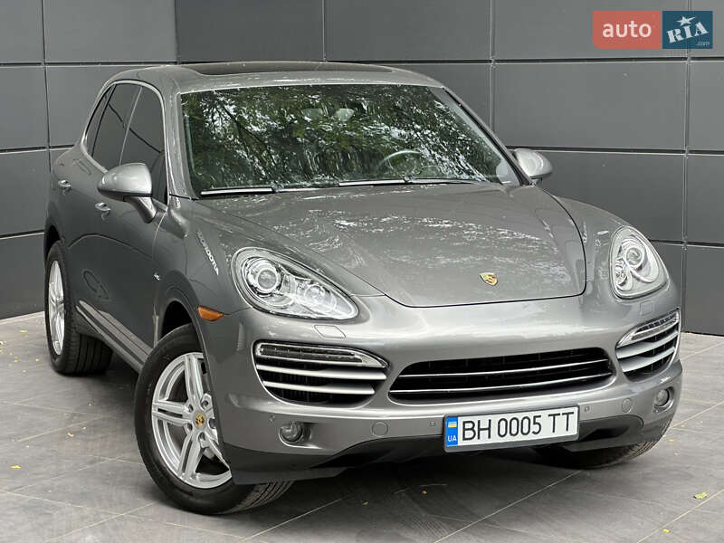Внедорожник / Кроссовер Porsche Cayenne 2014 в Одессе