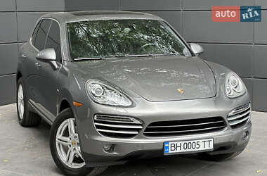 Внедорожник / Кроссовер Porsche Cayenne 2014 в 