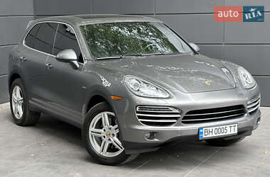 Внедорожник / Кроссовер Porsche Cayenne 2014 в 