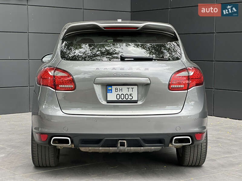Внедорожник / Кроссовер Porsche Cayenne 2014 в Одессе