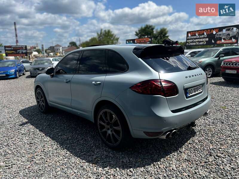 Внедорожник / Кроссовер Porsche Cayenne 2010 в Харькове