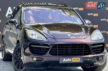 Внедорожник / Кроссовер Porsche Cayenne 2011 в 