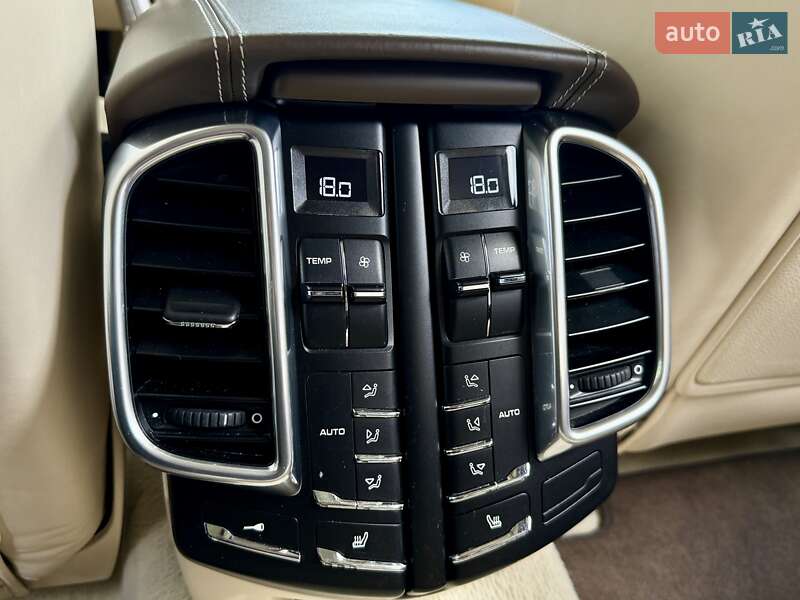 Позашляховик / Кросовер Porsche Cayenne 2011 в Харкові фото 18 Позашляховик / Кросовер Porsche Cayenne 2011 в Харкові