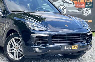 Внедорожник / Кроссовер Porsche Cayenne 2016 в 