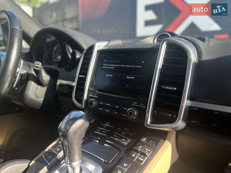 Внедорожник / Кроссовер Porsche Cayenne 2017 в Львове