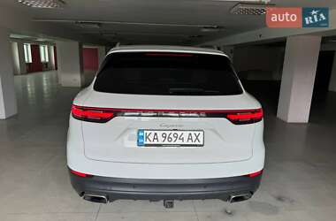 Внедорожник / Кроссовер Porsche Cayenne 2018 в Киеве