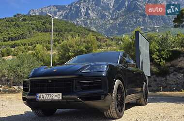 Внедорожник / Кроссовер Porsche Cayenne 2023 в Киеве