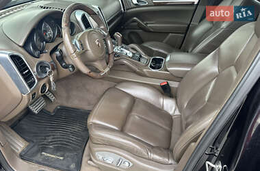 Позашляховик / Кросовер Porsche Cayenne 2010 в 