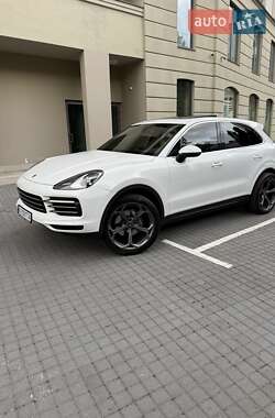 Внедорожник / Кроссовер Porsche Cayenne 2020 в 