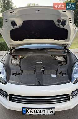 Внедорожник / Кроссовер Porsche Cayenne 2020 в 