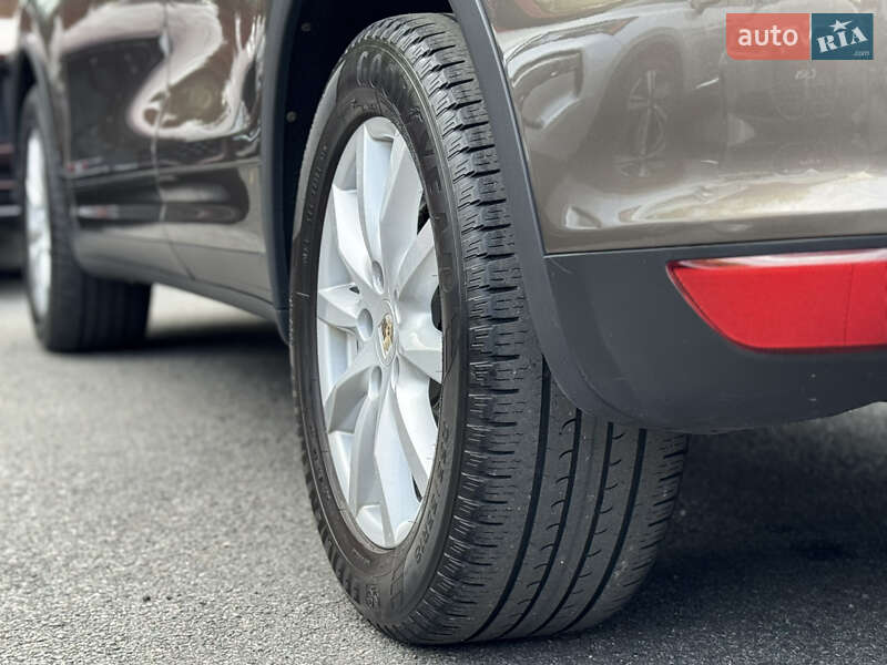 Позашляховик / Кросовер Porsche Cayenne 2010 в Києві