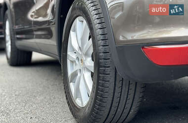 Внедорожник / Кроссовер Porsche Cayenne 2010 в 