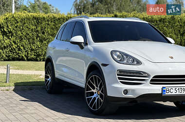 Внедорожник / Кроссовер Porsche Cayenne 2012 в 